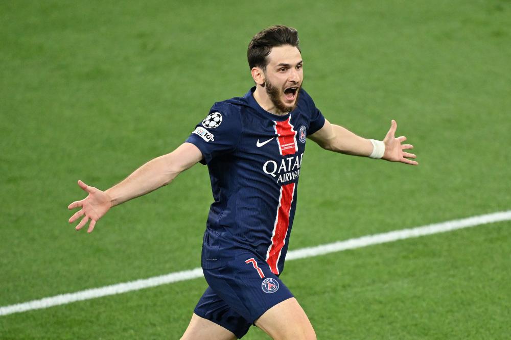 海港发布官方Vlog：旧将奇塔迪尼重回浦东足球场